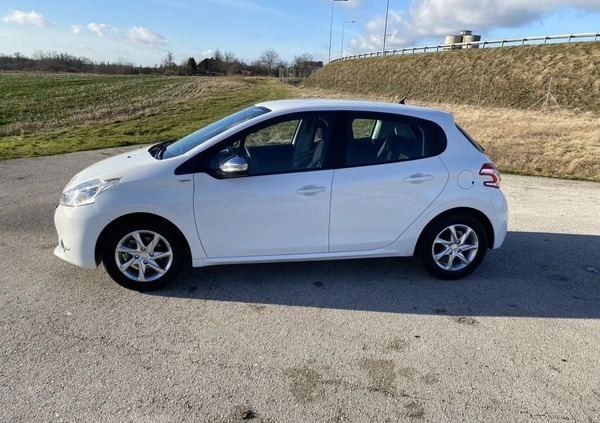 Peugeot 208 cena 27500 przebieg: 71459, rok produkcji 2013 z Jędrzejów małe 407